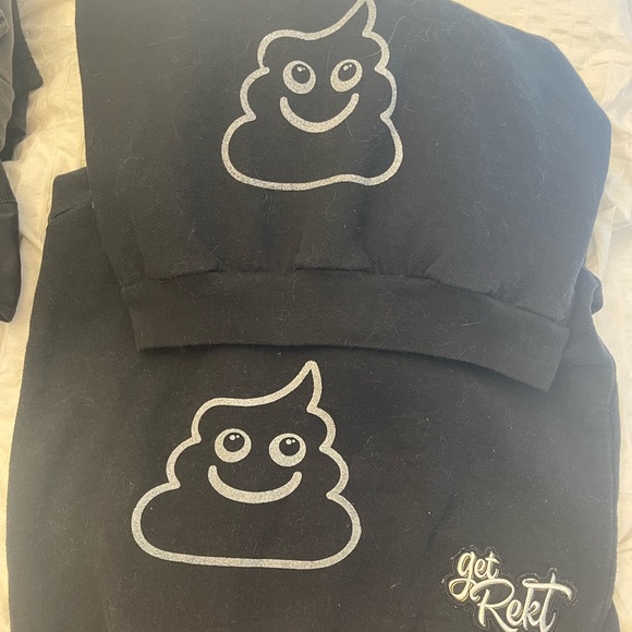 Mom and kid matching hoodies - Picture 2 of 2